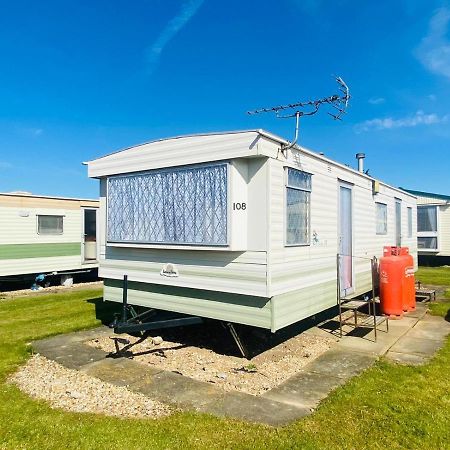 Tessas Caravan Breaksチャペル・セント・レオナルズ エクステリア 写真