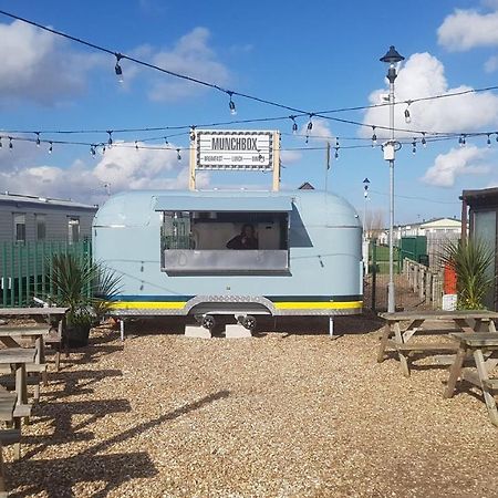 Tessas Caravan Breaksチャペル・セント・レオナルズ エクステリア 写真