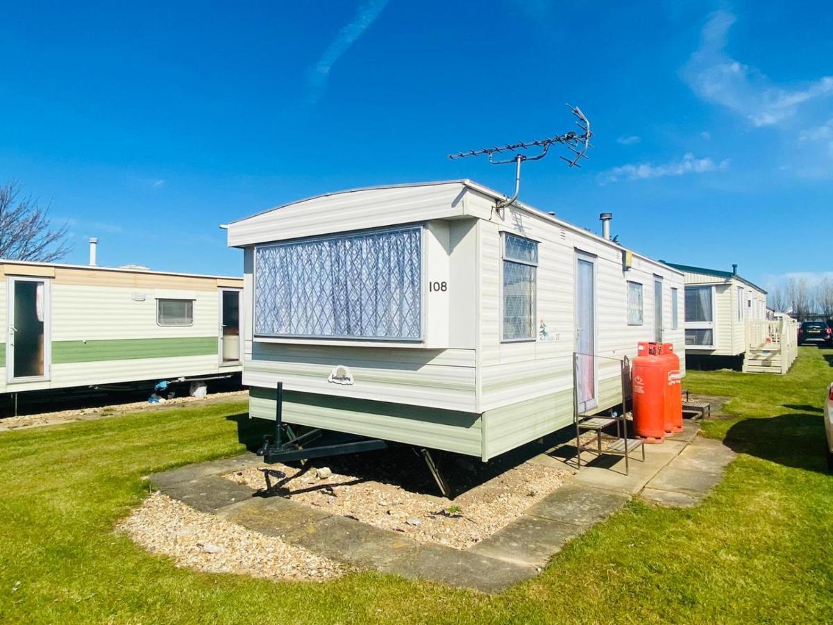 Tessas Caravan Breaksチャペル・セント・レオナルズ エクステリア 写真